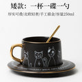 黑色猫咪咖啡杯套装：杯碟与金色汤匙，杯身猫咪线稿