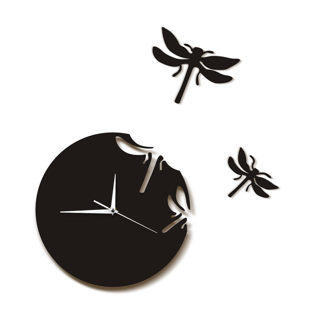 Black DIY acrylic dragonfly wall clock with a round dial, three hands, and two dragonflies