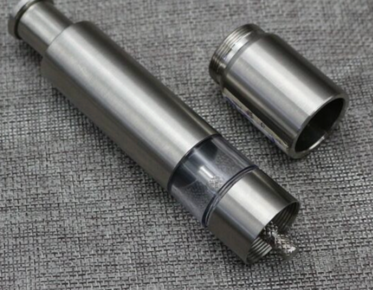 SmartGrip black pepper grinder in brushed silver with adjustable top